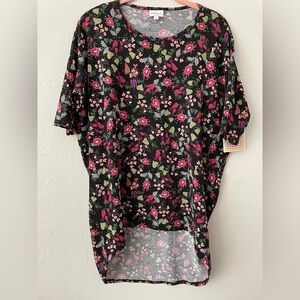 ❤️ 3/$15 LuLaRoe Floral Short Sleeve Top - Black and Pink B